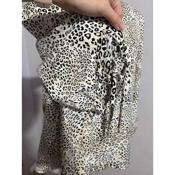 Chicos Size 1 Cream Brown Cheetah Print Blouse Long Sleeve Button Down Top - Picture 3 of 6